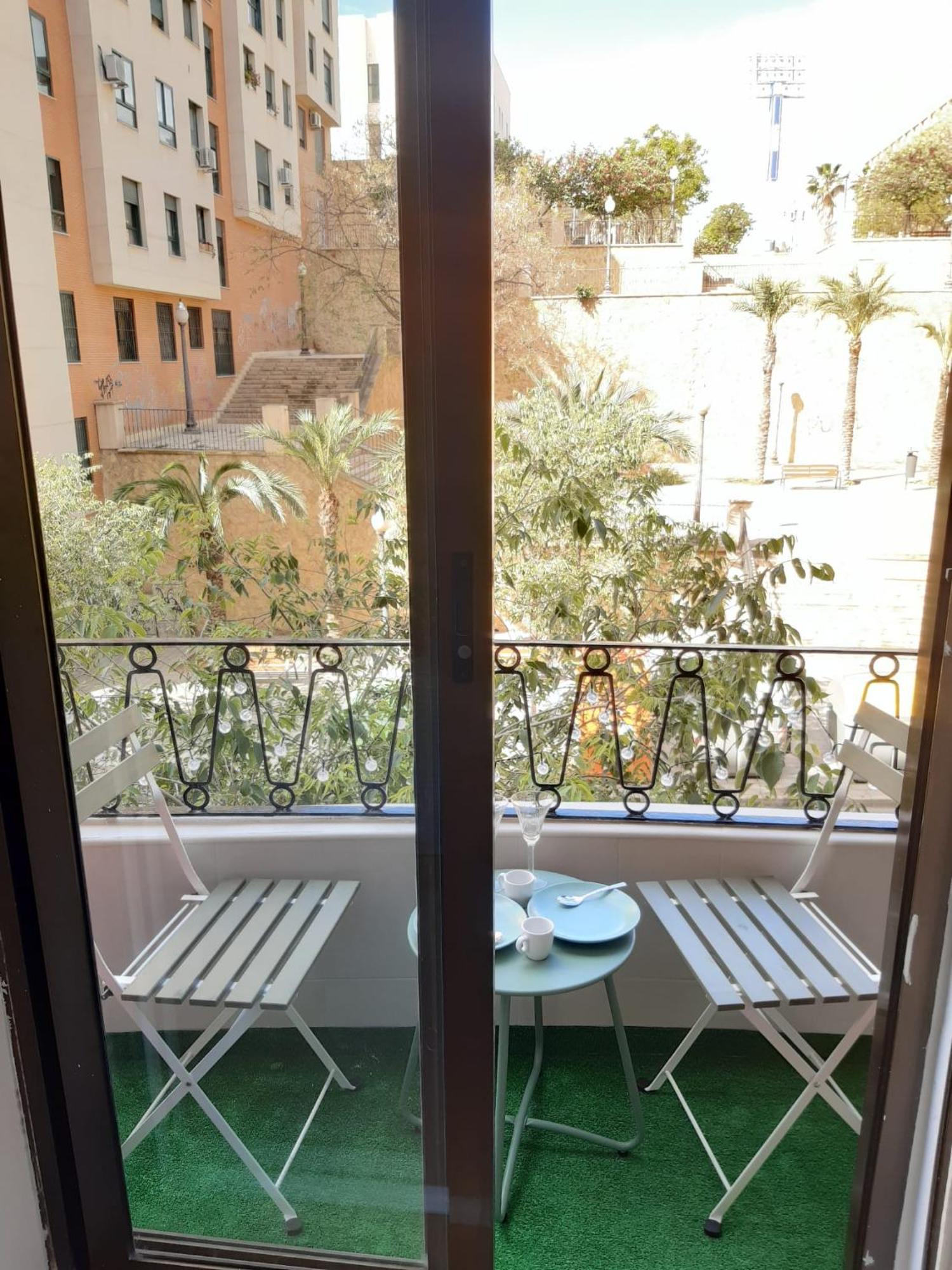 Good Energy Rooms Alicante Exterior foto