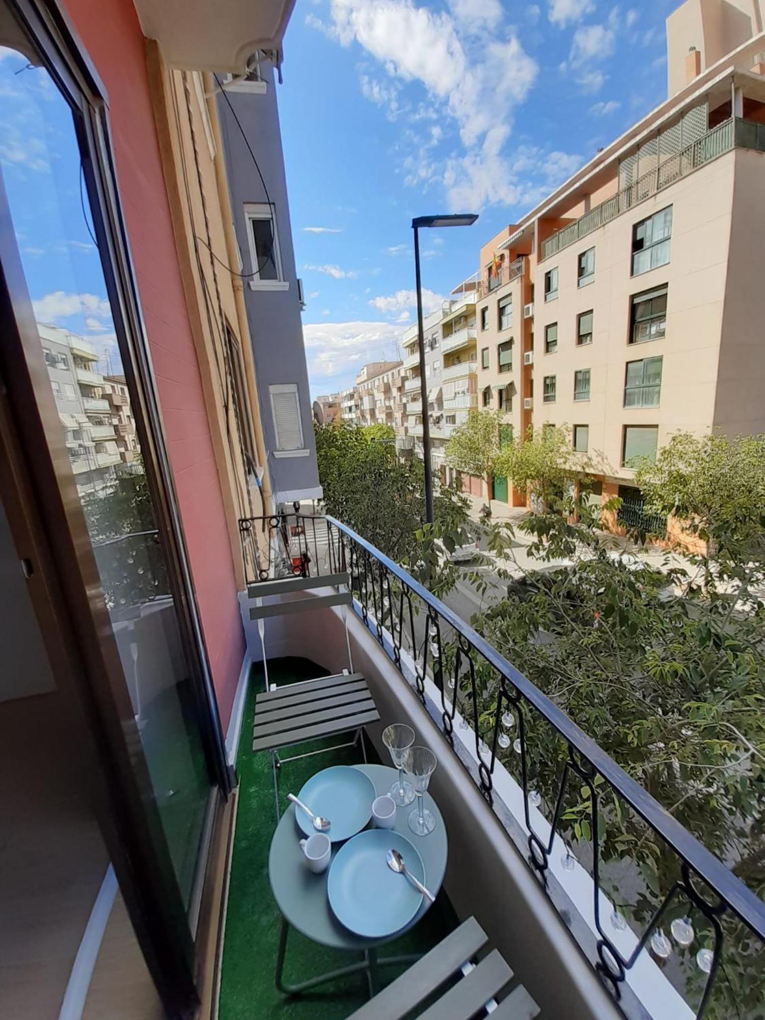 Good Energy Rooms Alicante Exterior foto